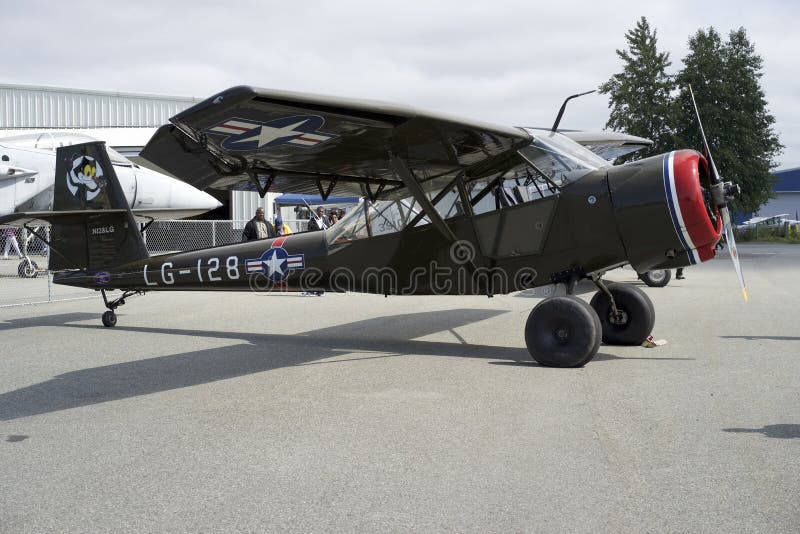 1940s American light observation aircraft built by the Stinson Aircraft Company. 1940s American light observation aircraft built by the Stinson Aircraft Company.