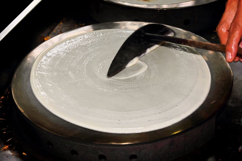Το άσπρο αλεύρι crepes στοκ εικόνες με δικαίωμα ελεύθερης χρήσης Το άσπρο αλεύρι crepes στοκ εικόνες με δικαίωμα ελεύθερης χρήσης