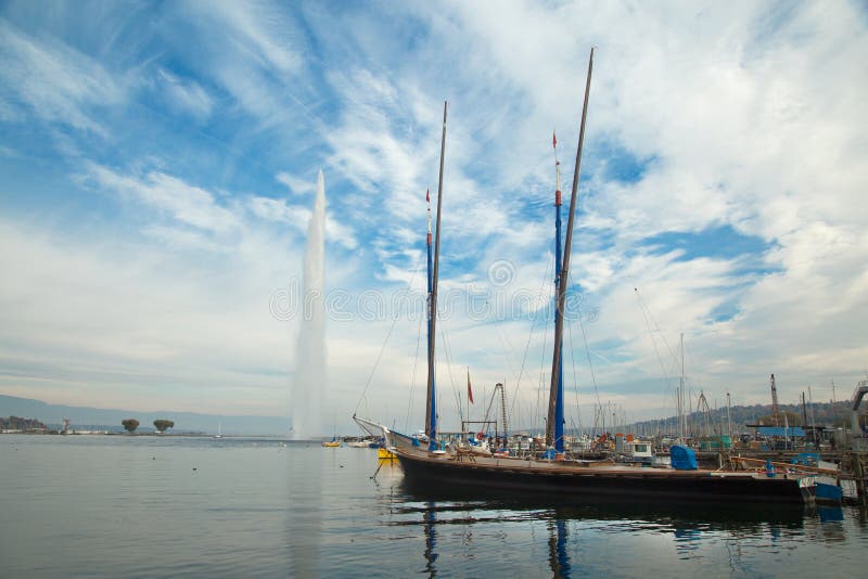 Το αεριωθούμενο δ EAU στη λίμνη Leman στη Γενεύη, Ελβετία στοκ εικόνα Το αεριωθούμενο δ EAU στη λίμνη Leman στη Γενεύη, Ελβετία στοκ εικόνα
