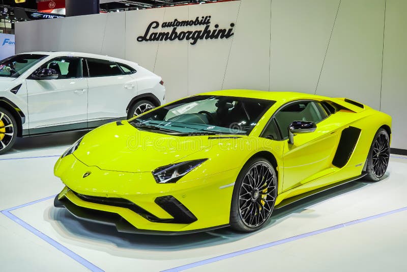 Το κίτρινο Lamborghini Aventador που επιδεικνύεται στην Ταϊλάνδη 40ο διεθνές Motorshow 2019 στοκ εικόνα Το κίτρινο Lamborghini Aventador που επιδεικνύεται στην Ταϊλάνδη 40ο διεθνές Motorshow 2019 στοκ εικόνα