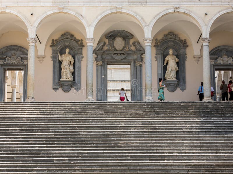 το μοναστήρι Bramante, Benedictine αβαείο Montecassino Ιταλία στοκ φωτογραφίες με δικαίωμα ελεύθερης χρήσης το μοναστήρι Bramante, Benedictine αβαείο Montecassino Ιταλία στοκ φωτογραφίες με δικαίωμα ελεύθερης χρήσης