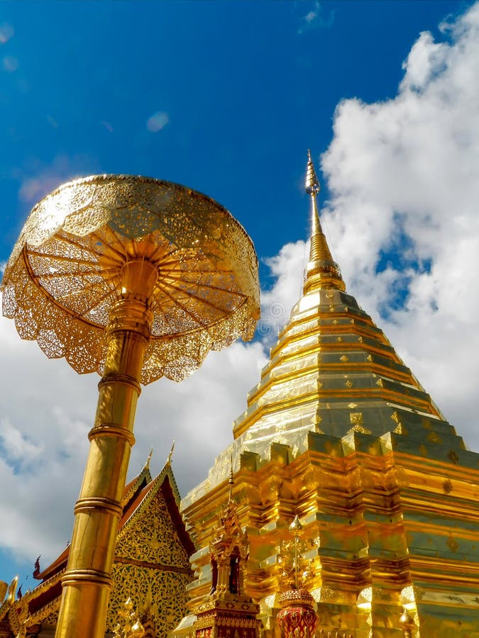 το τι είναι το doi suthep είναι τουριστικό αξιοθέατο του chiang mai thailandasia στοκ φωτογραφία