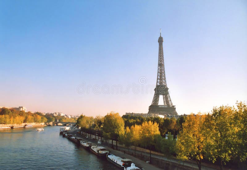 το φύλλο περιήγησης του tower eiffel. στοκ φωτογραφία με δικαίωμα ελεύθερης χρήσης