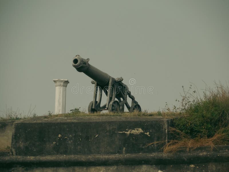 Walls of Srirangapatna, Karnataka, India. Marks of British cannon balls from 1799 can be seen. Site of Sultan Tipu&#x27;s death. Walls of Srirangapatna, Karnataka, India. Marks of British cannon balls from 1799 can be seen. Site of Sultan Tipu&#x27;s death