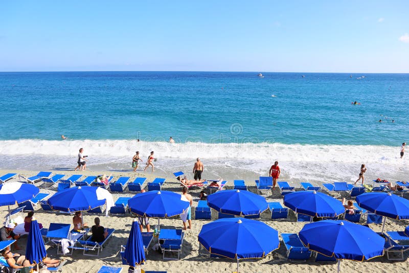 Τοπίο Spiaggia Di Fegina της παραλίας στο χωριό Cinque Terre Ιταλία Monterosso στοκ φωτογραφίες με δικαίωμα ελεύθερης χρήσης Τοπίο Spiaggia Di Fegina της παραλίας στο χωριό Cinque Terre Ιταλία Monterosso στοκ φωτογραφίες με δικαίωμα ελεύθερης χρήσης