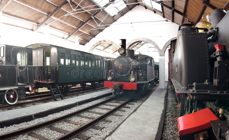 τραίνο σταθμών στοκ φωτογραφία με δικαίωμα ελεύθερης χρήσης