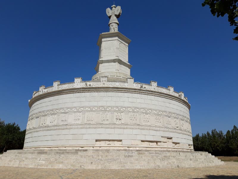 Τρόπαεμ Τραϊάνι -Ρωμαϊκό μνημείο στο Αδαμκλίσι στοκ φωτογραφία