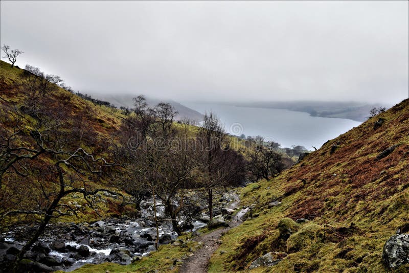 Υδρονέφωση που ανέρχεται από Wastwater, Wasdale στοκ εικόνα Υδρονέφωση που ανέρχεται από Wastwater, Wasdale στοκ εικόνα