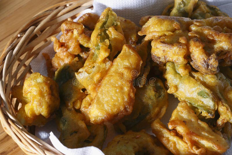 Φυτικά Fritters στοκ φωτογραφία με δικαίωμα ελεύθερης χρήσης Φυτικά Fritters στοκ φωτογραφία με δικαίωμα ελεύθερης χρήσης