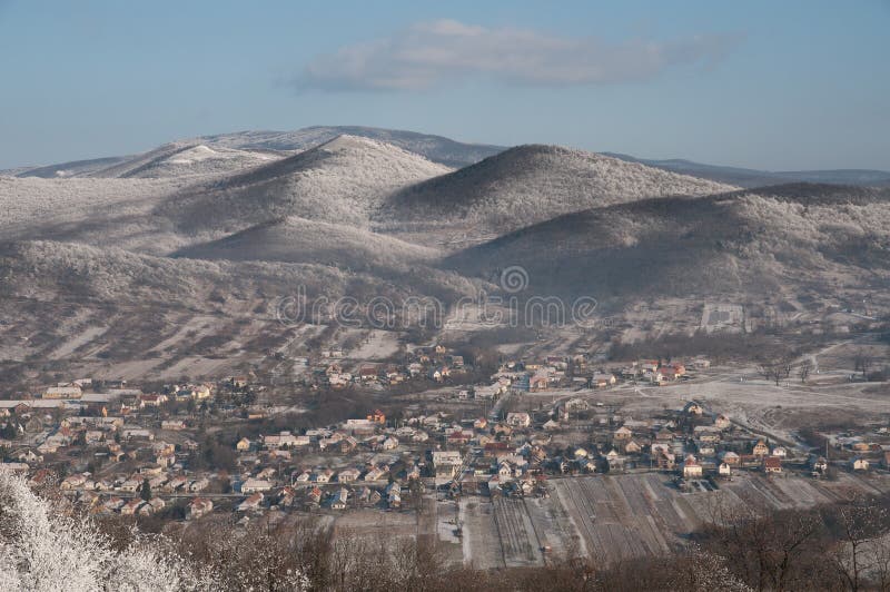 Χειμερινοί λόφοι στοκ εικόνες με δικαίωμα ελεύθερης χρήσης Χειμερινοί λόφοι στοκ εικόνες με δικαίωμα ελεύθερης χρήσης