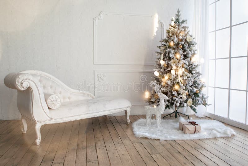 Χριστουγεννιάτικο δέντρο στο καθιστικό