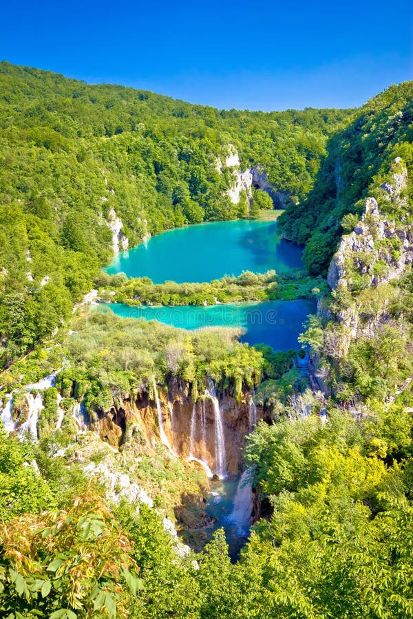 Όμορφες μειωμένες λίμνες του εθνικού πάρκου Plitvice στοκ φωτογραφίες με δικαίωμα ελεύθερης χρήσης Όμορφες μειωμένες λίμνες του εθνικού πάρκου Plitvice στοκ φωτογραφίες με δικαίωμα ελεύθερης χρήσης
