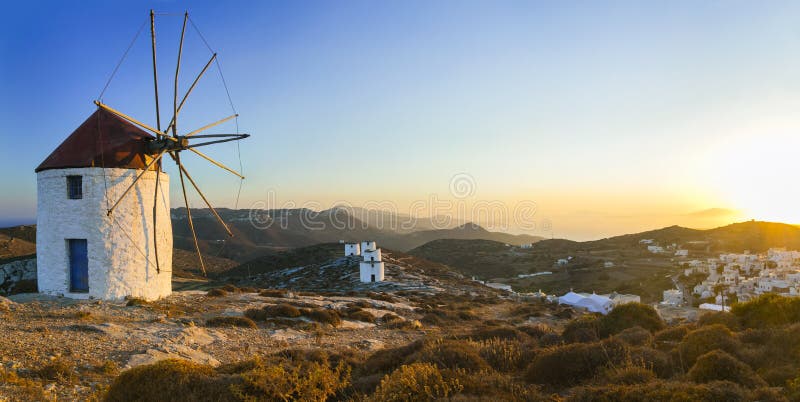 Όμορφη πανοραμική άποψη του νησιού της Αμοργού, Ελλάδα στοκ φωτογραφία Όμορφη πανοραμική άποψη του νησιού της Αμοργού, Ελλάδα στοκ φωτογραφία