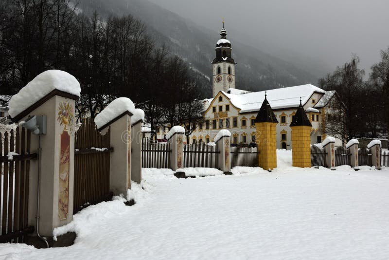 Аббатство Stams, Tirol, Австрия стоковые фотографии rf Аббатство Stams, Tirol, Австрия стоковые фотографии rf