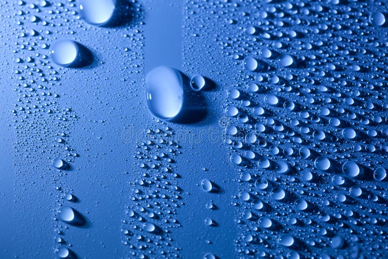 Абстрактная вода падает предпосылка с пропуская падением стоковые изображения rf