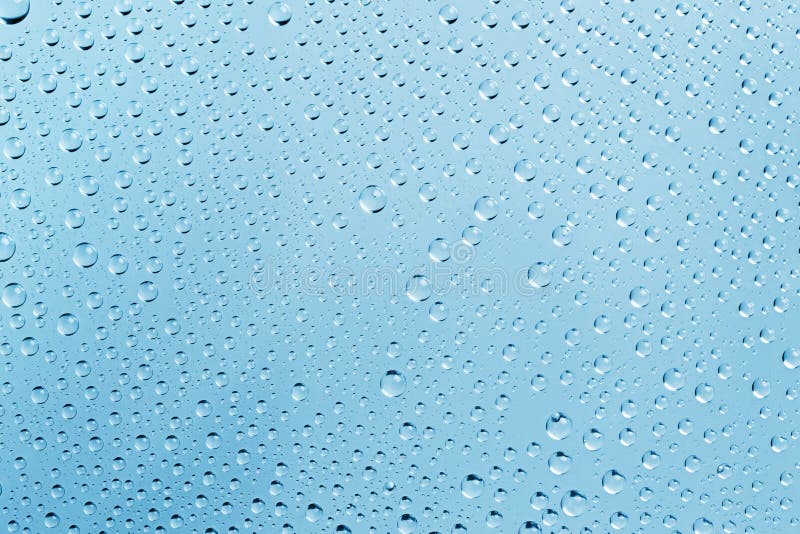 Абстрактная вода падает Свет-голубая предпосылка стоковая фотография rf