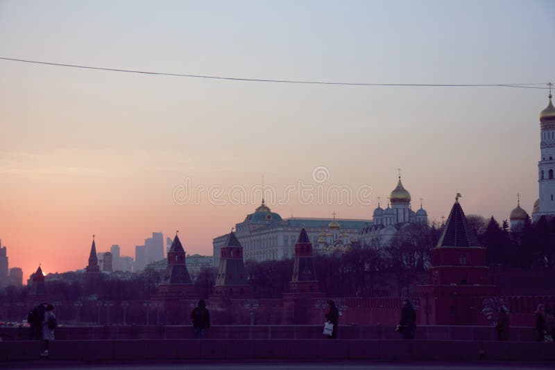 заход и восход солнца в москве в марте заход и восход солнца в москве в марте