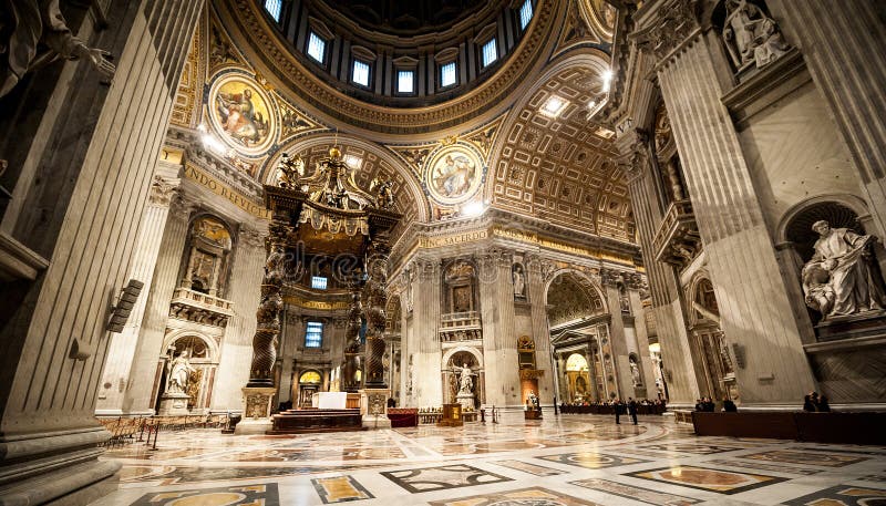 Базилика St Peter в Ватикане внутрь стоковая фотография Базилика St Peter в Ватикане внутрь стоковая фотография