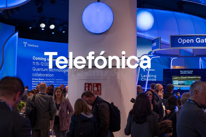 Барселона Испания 4 марта 2025 : Логотип Telefonica можно увидеть на выставке Mobile World Congress 2025 MWC стоковые изображения