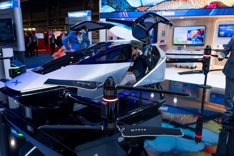 Барселона Испания 4 марта 2025 : Прототип летающего автомобиля или транспортного беспилотника можно увидеть на выставке Mobile Wor стоковая фотография rf