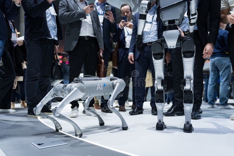 Барселона Испания 4 марта 2025 робот собака видели на выставке Mobile World Congress 2025 MWC на Fira de Barcelona стоковые фото