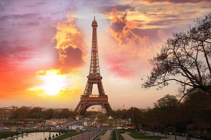 башня Франции paris вечера eiffel стоковое изображение