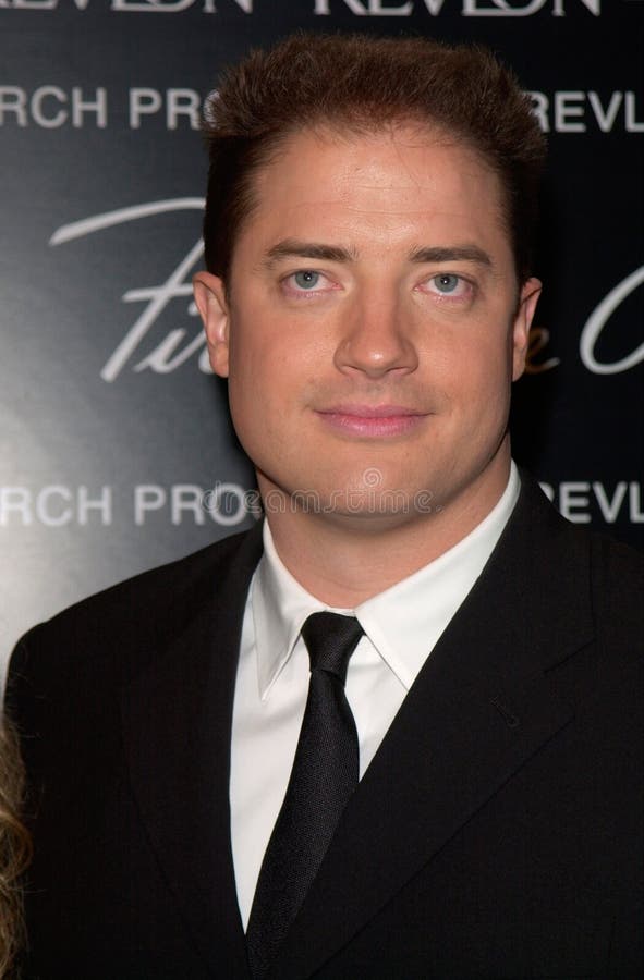Actor BRENDAN FRASER at the 10th Annual Fire & Ice Ball in Beverly Hills. The event raised money for the Revlon/UCLA Women's Cancer Research Fund. 11DEC2000. Paul Smith / Featureflash. Actor BRENDAN FRASER at the 10th Annual Fire & Ice Ball in Beverly Hills. The event raised money for the Revlon/UCLA Women's Cancer Research Fund. 11DEC2000. Paul Smith / Featureflash