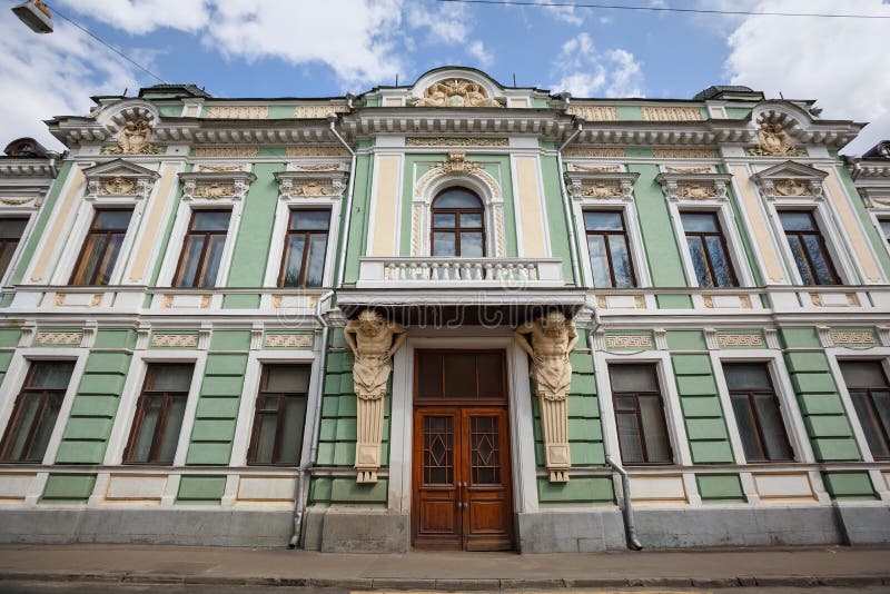 Бывший особняк v e Morozov на Podsosensky-майне, построенной 1878 moscow Россия стоковое фото Бывший особняк v e Morozov на Podsosensky-майне, построенной 1878 moscow Россия стоковое фото