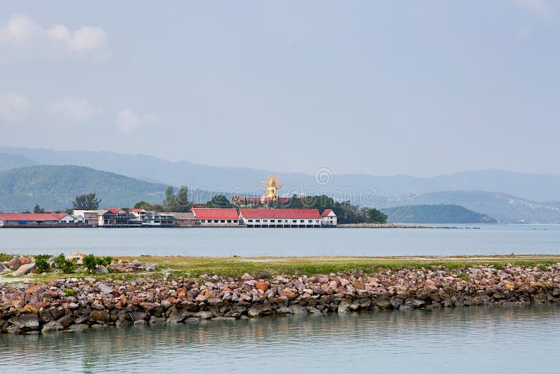 Взгляд на большом памятнике Будды на Koh Samui стоковые фото Взгляд на большом памятнике Будды на Koh Samui стоковые фото
