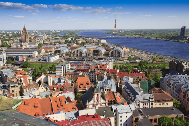 взгляд горизонта riga стоковое изображение rf взгляд горизонта riga стоковое изображение rf