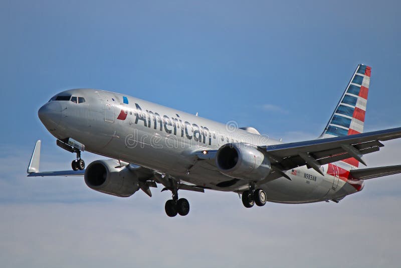 An American Airlines Boeing 737-800, photographed on final approach to Toronto Pearson International Airport. An American Airlines Boeing 737-800, photographed on final approach to Toronto Pearson International Airport.