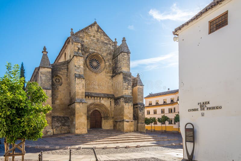 Взгляд на echurch th Санты Марины de Aguas Santas в Cordoba - Испании стоковые фотографии rf