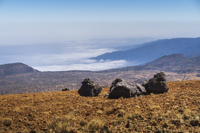 Взгляд национального парка вулкана El Teide в Тенерифе стоковая фотография rf Взгляд национального парка вулкана El Teide в Тенерифе стоковая фотография rf