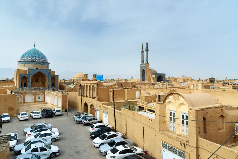 Взгляд старого города от крыши в Yazd, Иране стоковое изображение Взгляд старого города от крыши в Yazd, Иране стоковое изображение