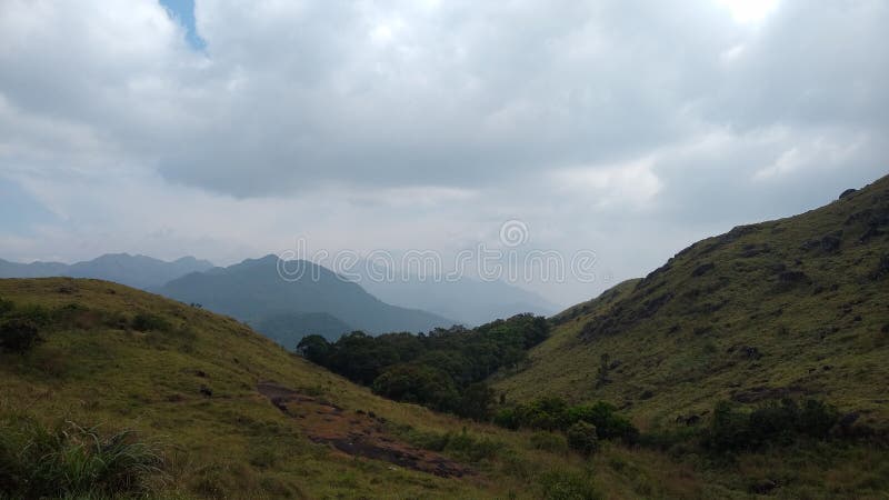 Вид ландшафта Кералы ponmudi thiruvananthapuram станции холма стоковое изображение