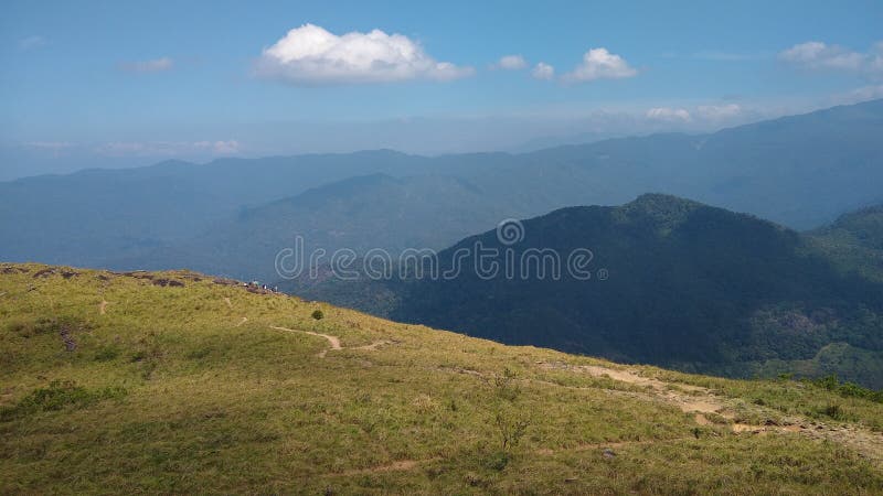 Вид ландшафта Кералы ponmudi thiruvananthapuram станции холма стоковое фото
