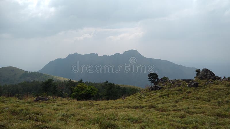 Вид ландшафта Кералы ponmudi thiruvananthapuram станции холма стоковые изображения rf