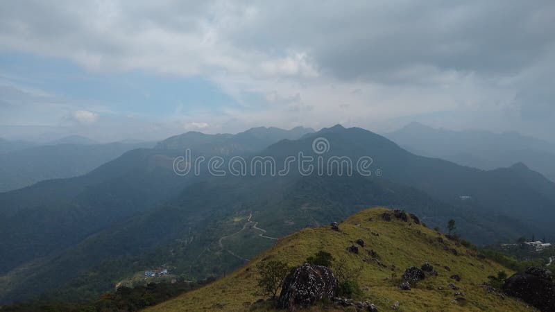 Вид ландшафта Кералы ponmudi thiruvananthapuram станции холма стоковые изображения