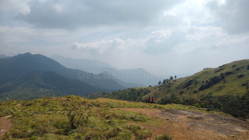 Вид ландшафта Кералы ponmudi thiruvananthapuram станции холма стоковое фото rf