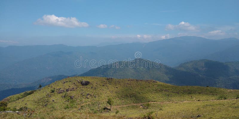 Вид ландшафта Кералы ponmudi thiruvananthapuram станции холма стоковое изображение