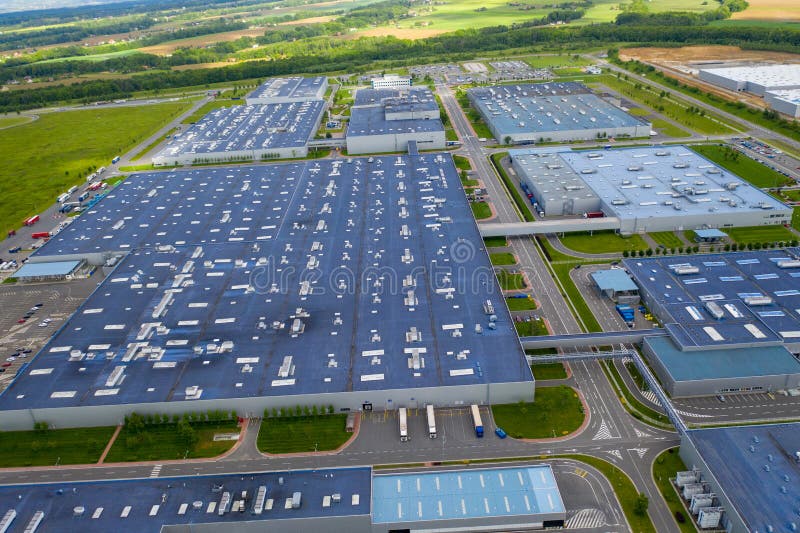 Вид с воздуха nosovice промышленная зона 1-ое июня 2020 Европы hyundai автомобильной промышленности чешского стоковые фото