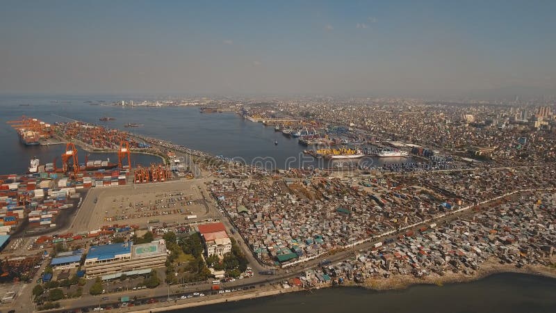 Вид с воздуха порта груза промышленный manila philippines стоковая фотография