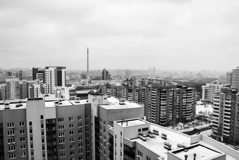 Вид с воздуха центра города в Екатеринбурге, России во время пасмурного дня черная белизна стоковые изображения Вид с воздуха центра города в Екатеринбурге, России во время пасмурного дня черная белизна стоковые изображения