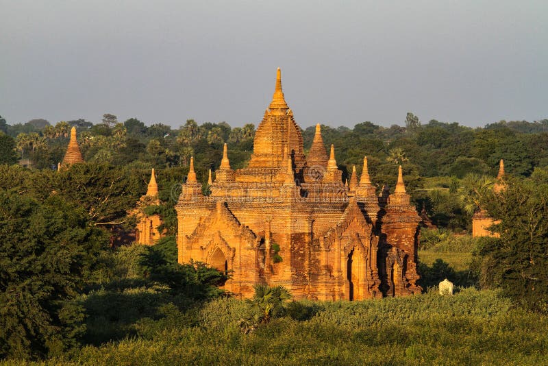 Виски Bagan в области Мандалая Бирмы, Мьянмы стоковое фото Виски Bagan в области Мандалая Бирмы, Мьянмы стоковое фото