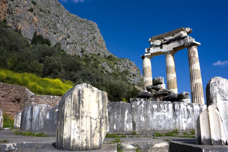 висок pronea Афины delphi Греции стоковые фотографии rf