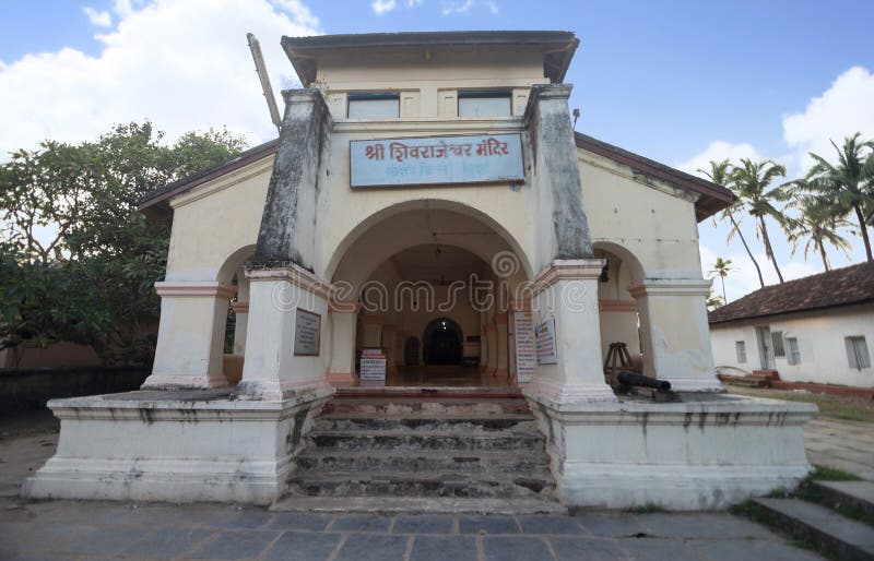 Висок Shivrajeshwar на форте Sindhudurg, Sindhudurg, махарастре, Индии стоковое фото Висок Shivrajeshwar на форте Sindhudurg, Sindhudurg, махарастре, Индии стоковое фото