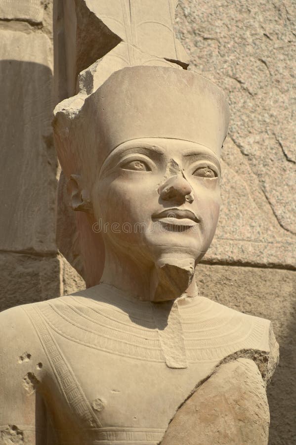 висок статуи pharaoh karnak стоковое изображение висок статуи pharaoh karnak стоковое изображение