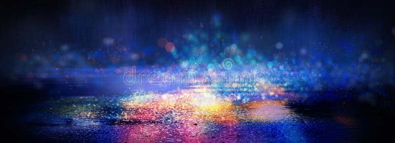 Влажный асфальт после дождя, отражения неоновых свет в лужицах Света ночи, неоновый город абстрактная темнота предпосылки