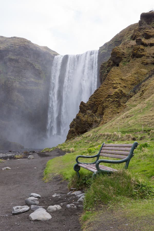 Водопад Skogafoss, южная Исландия стоковая фотография Водопад Skogafoss, южная Исландия стоковая фотография