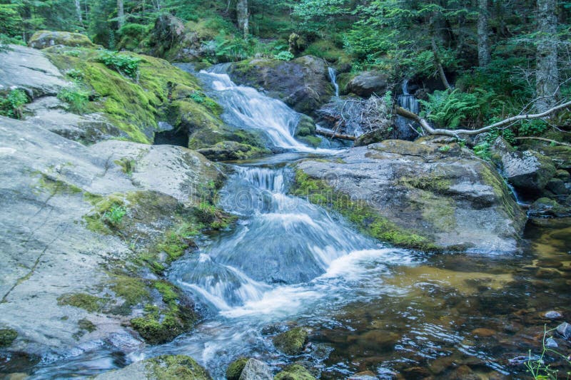 , водопад, chorsin, Луара, Франция стоковое фото , водопад, chorsin, Луара, Франция стоковое фото